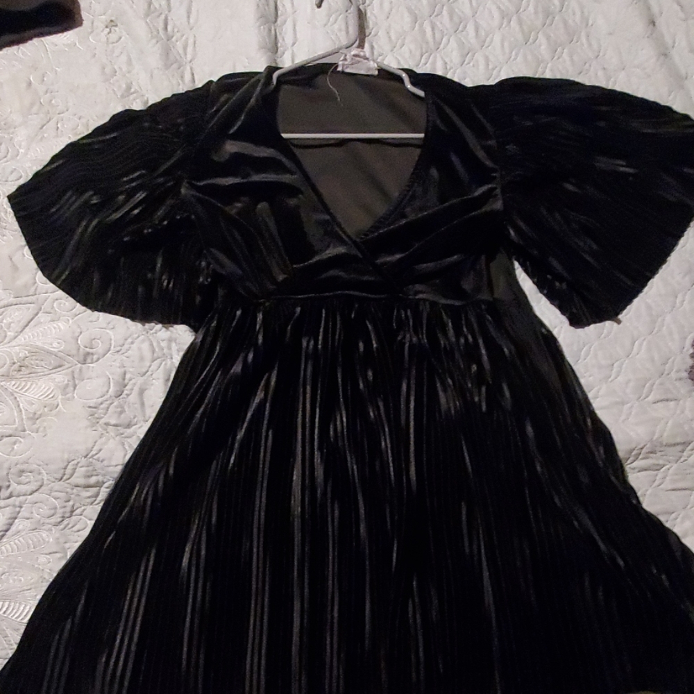 Black velvet dress